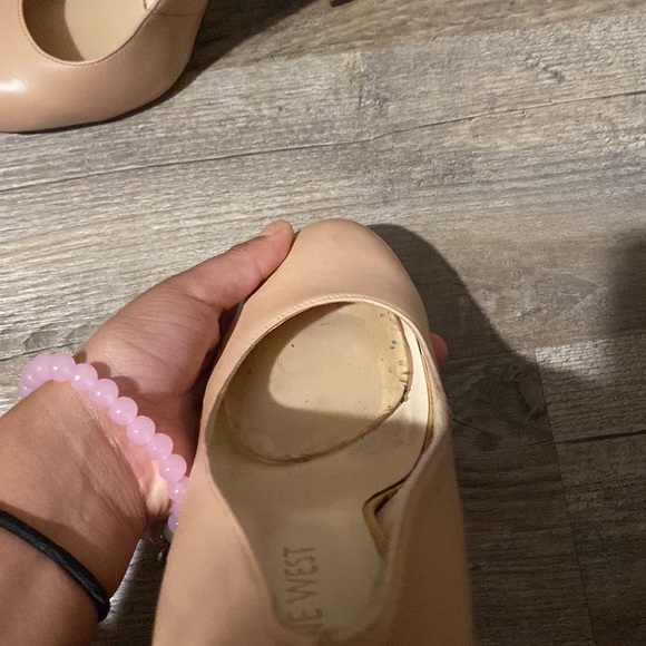 Tan Heels - Picture 3 of 4